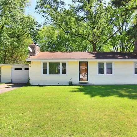 Buy this 3 bed house on 1616 Price Drive in Cape Girardeau, MO 63701