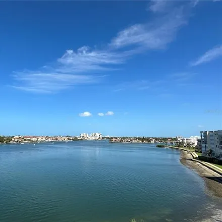 Image 1 - 8002 Sailboat Key Boulevard South, South Pasadena, Pinellas County, FL 33707, USA - Condo for rent