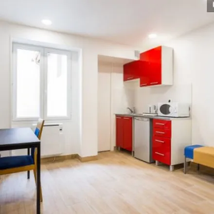 Image 2 - 68 Rue Avaulée, 92240 Malakoff, France - Apartment for rent