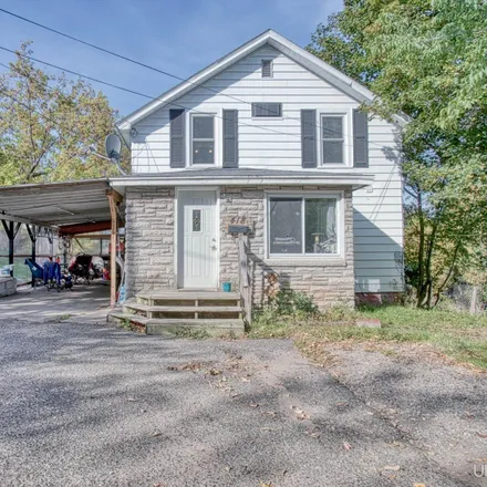 Buy this 3 bed house on 418 Pewabic Street in Antoine, Iron Mountain