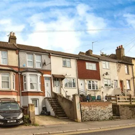 Buy this 2 bed townhouse on Edinburgh Road in Hale, ME4 5BX