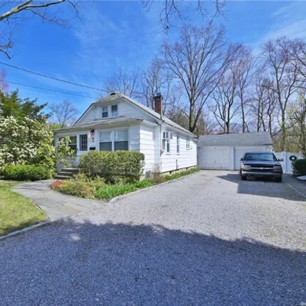Buy this 2 bed house on 46 Glen Cove Drive in Glen Head, Oyster Bay