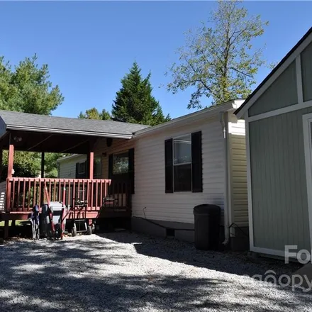 Image 3 - 543 Overlook Drive, Spruce Pine, NC 28777, USA - House for sale