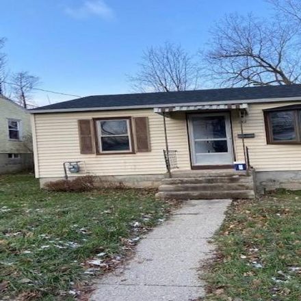 Rent this 2 bed house on 132 Hughes Place in Syracuse, NY 13210