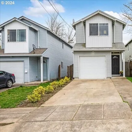 Buy this 3 bed house on 9404 North Hodge Avenue in Portland, OR 97203