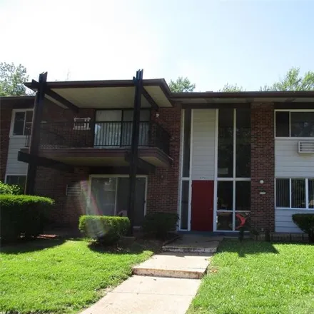 Buy this 2 bed house on 7417 Sieloff Drive in Hazelwood, MO 63042