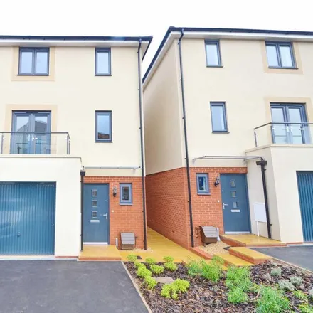 Rent this 6 bed duplex on 83 Slade Baker Way in Stoke Gifford, BS16 1QT