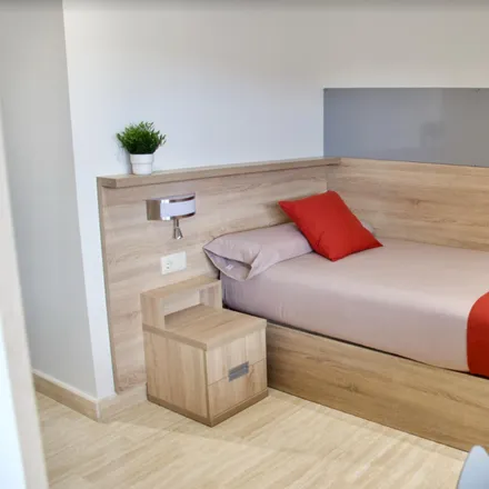 Rent this 4studio room on Calle Tajo in 28670 Villaviciosa de Odón, Spain