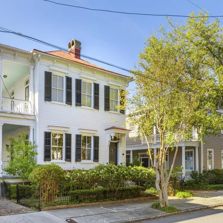 Buy this 4 bed house on 9 New Street in Charleston, SC 29401