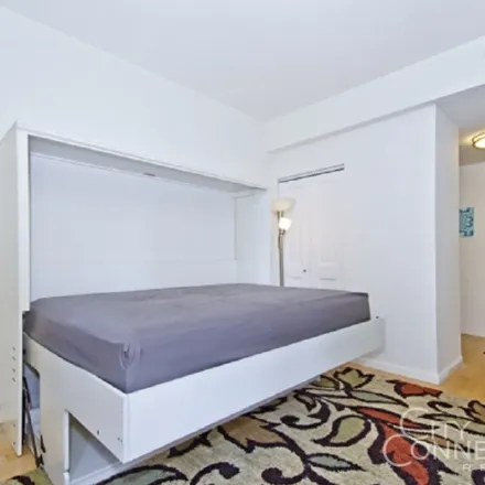Image 5 - Hertz, 20 Morris Street, New York, NY 10006, USA - Apartment for rent