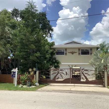 Buy this 2 bed house on 6629 Harbor Drive in Hudson, FL 34667