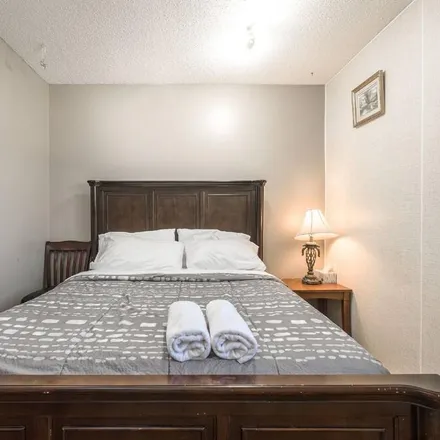 Image 1 - Calgary, AB T2M 1C2, Canada - House for rent