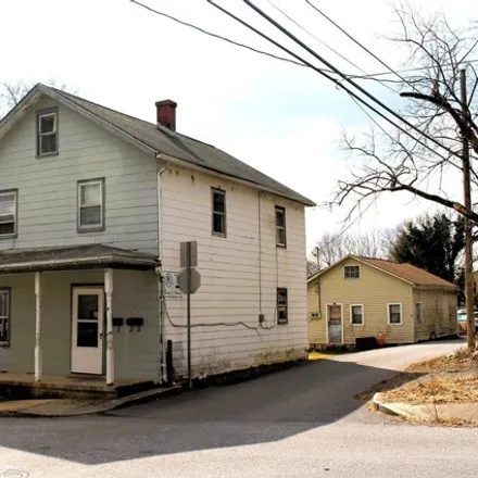 Buy this 4 bed house on Cumberland Street in Annville, PA 17003