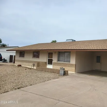 Rent this 3 bed house on 2528 North 25th Street in Mesa, AZ 85213