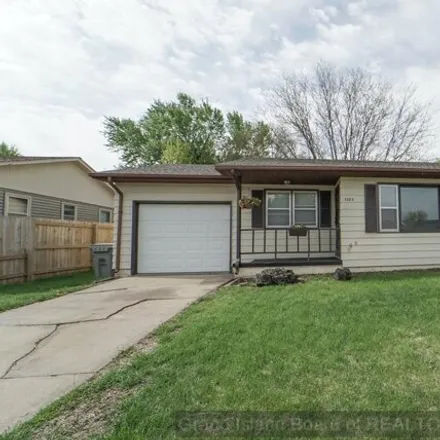 Buy this 3 bed house on 3123 West State Street in Grand Island, NE 68803