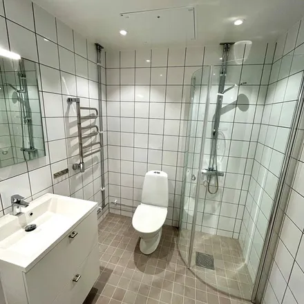 Rent this 2 bed apartment on Tullgatan 8 in 633 42 Eskilstuna, Sweden