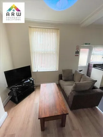 Rent this 6 bed townhouse on Claremont Road in Liverpool, L15 3HL
