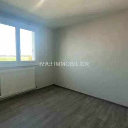 Image 7 - 599 Grande Rue, 88140 Contrexéville, France - Apartment for rent