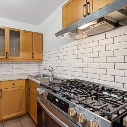 Image 3 - 145 East 15th Street, New York, NY 10003, USA - Apartment for sale
