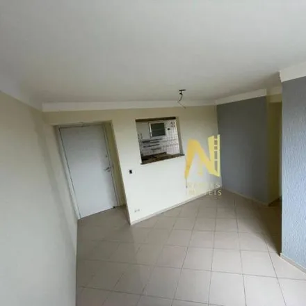 Buy this 3 bed apartment on Rua Voluntários da Pátria in Presidente, Londrina - PR