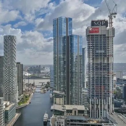 Image 1 - Hobart Building (Wardian West), 2 Wards Place, Canary Wharf, London, E14 9XJ, United Kingdom - Apartment for sale
