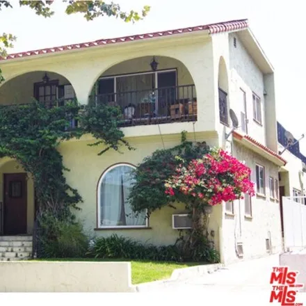 Image 1 - 6977 Clinton Street, Los Angeles, CA 90036, USA - House for rent