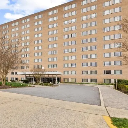 Buy this studio condo on Capital Crescent Trail in Silver Spring, MD 20900