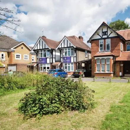 Image 2 - Monkfrith Way, Chase Side, London, N14 4QU, United Kingdom - House for sale