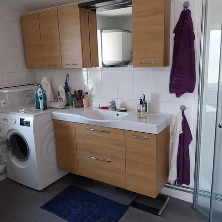 Rent this 3 bed apartment on Parkvägen in Årsta havsbad, Sweden