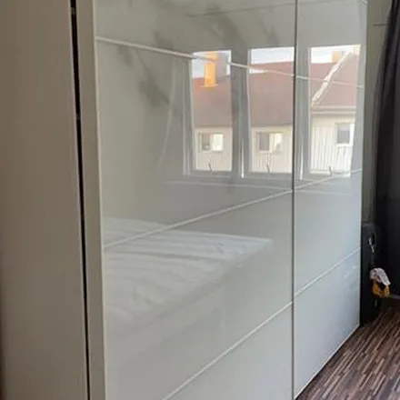 Rent this 3 bed apartment on Hökegårdsgatan 9C in 412 62 Mölndal, Sweden