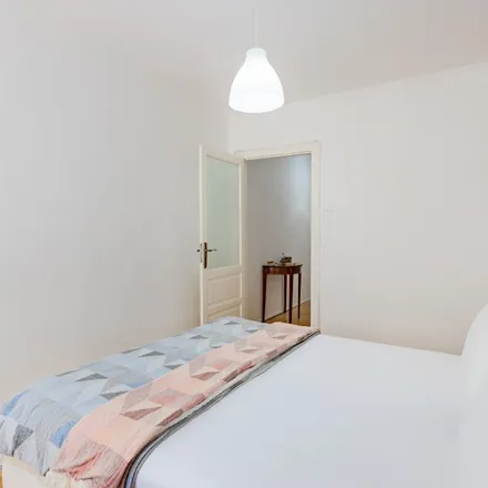 Image 2 - Tentacoes no Prato, Rua da Senhora da Luz 97, 4150-202 Porto, Portugal - Apartment for rent