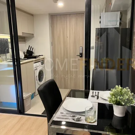 Image 3 - Soi Naradhiwas Rajanagarindra 13, Akhan Songkhro, Sathon District, 10120, Thailand - Apartment for rent