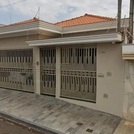 Buy this 3 bed house on Rua Desembargador Júlio de Faria in Vila Bela Vista, São Carlos - SP