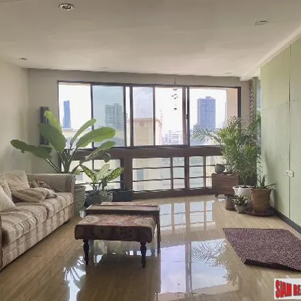 Buy this 3 bed apartment on S-Metro in Sukhumvit Road, Khlong Toei District