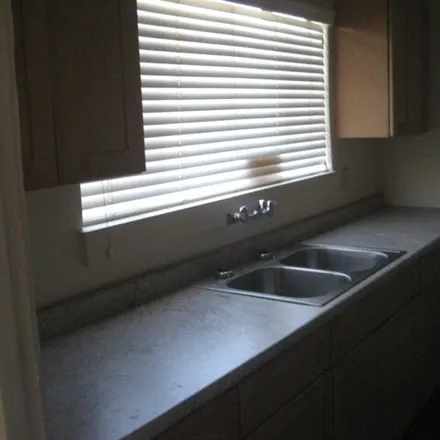 Image 7 - 105 W 106th St, Los Angeles, California, 90003 - Apartment for rent