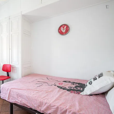 Rent this 6 bed room on Carrer de Girona in 42, 08009 Barcelona