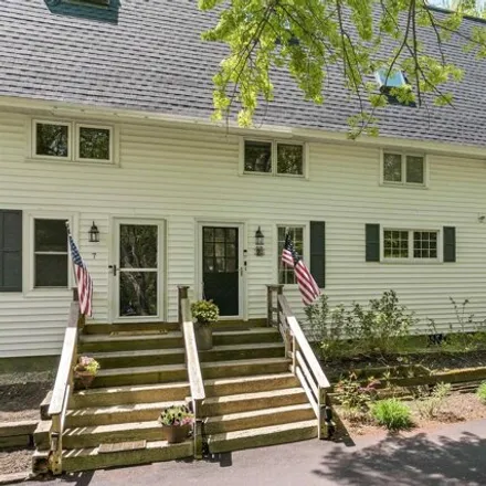 Buy this 2 bed condo on Farmhouse Road in Wolfeboro, NH