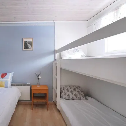 Rent this 2 bed house on Coop Färjestaden in Storgatan 24, 386 30 Färjestaden
