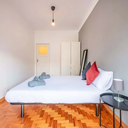 Rent this 5 bed room on Francisco Stromp in Ciclovia Alameda das Linhas de Torres, 1750-142 Lisbon