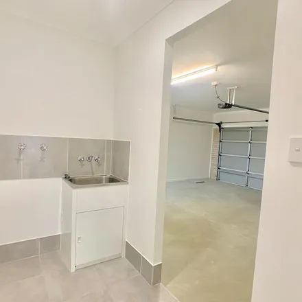 Image 7 - High Street, Brassall QLD 4305, Australia - Apartment for rent