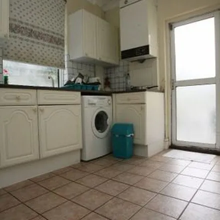 Image 2 - Mr Latte's, Marlborough Road, Cardiff, CF23 5BA, United Kingdom - Apartment for rent