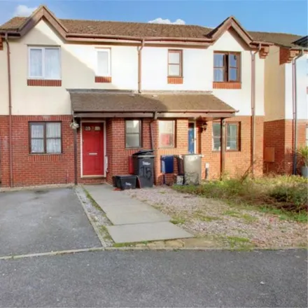 Rent this 3 bed duplex on Staddon Gardens in Torbay, TQ2 8BR