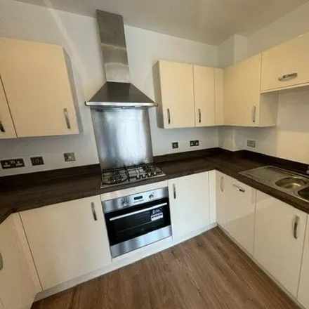 Image 2 - Handley Page Road, London, IG11 0UF, United Kingdom - Apartment for rent