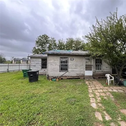 Image 5 - 9846 Kerr Street, Houston, TX 77029, USA - House for sale