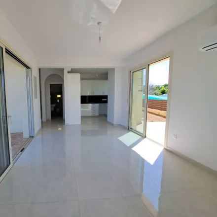 Image 9 - 8574 Κοινότητα Κισσόνεργας, Cyprus - House for sale