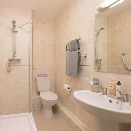 Image 5 - Westgate, Guisborough, TS14 6NB, United Kingdom - Room for rent