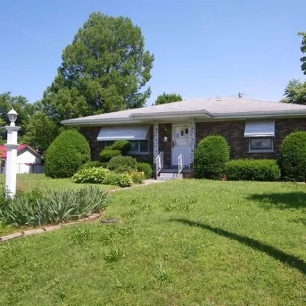 Buy this 2 bed house on 510 Wedeking Ave in Evansville, Indiana