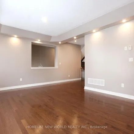 Image 3 - 9 Pulpwood Crescent, Richmond Hill, ON L4E 0K0, Canada - Apartment for rent