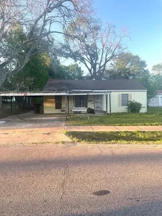 Buy this 2 bed house on 5051 Wilmington Street in Houston, TX 77033