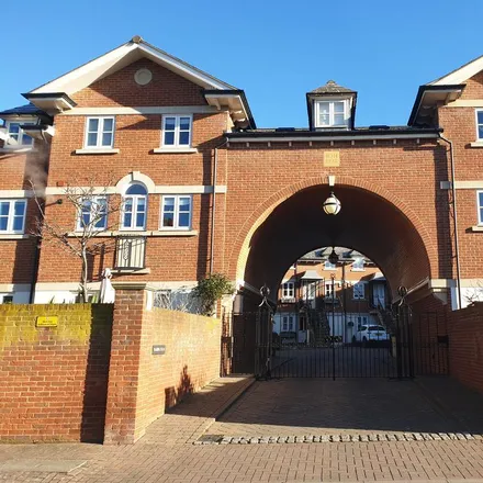 Image 1 - King Edmund Square, Worcester, WR1 3HL, United Kingdom - Townhouse for rent